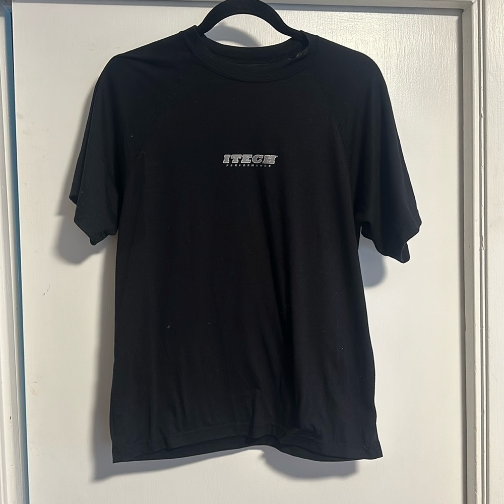 GUC: ITech black tshirt  men’s S Slim fit